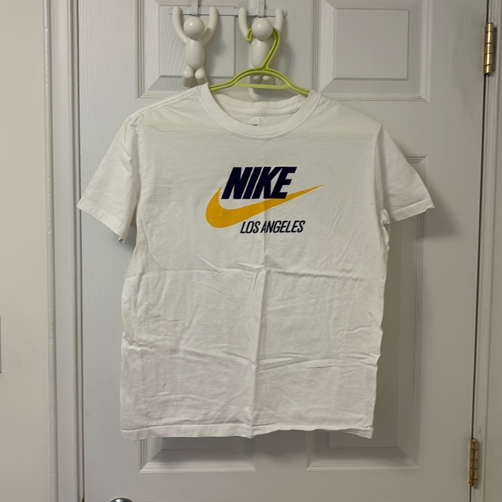 Nike LA Lakers Swoosh Shirt
